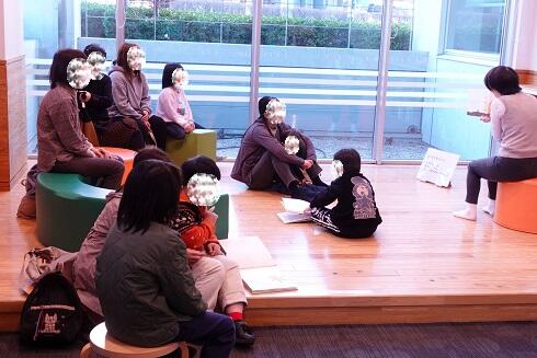 おはなし会の様子