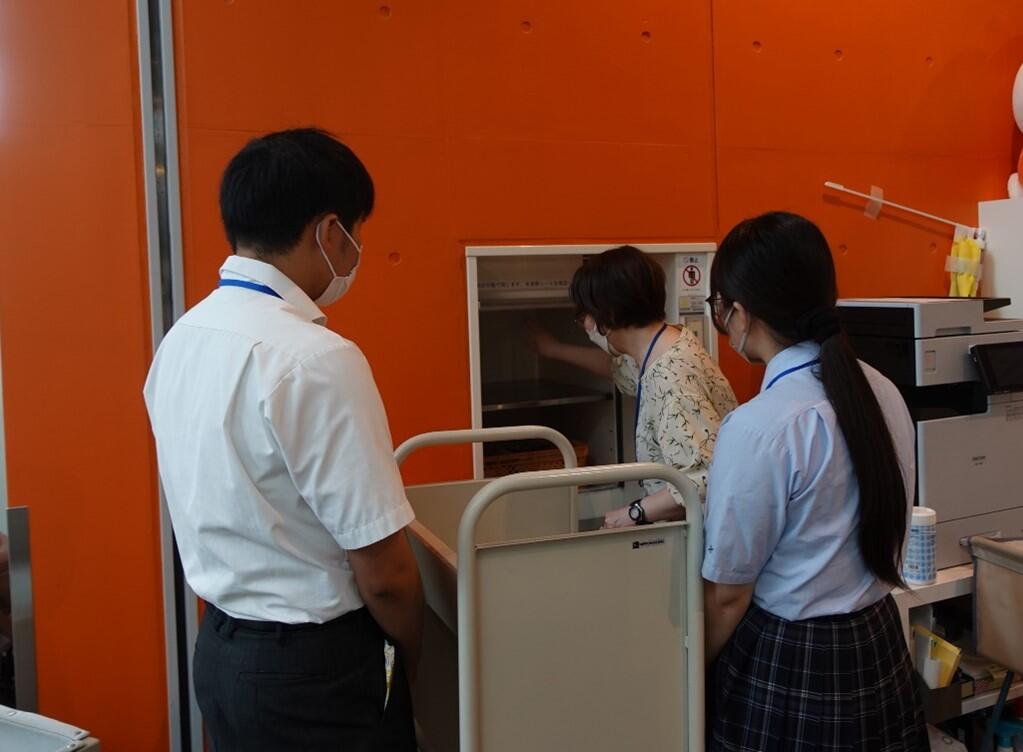 職場体験の様子（写真）